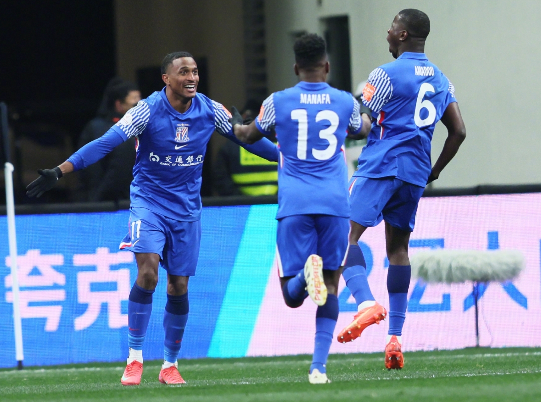 包含上海海港集结日官宣签约；志在CBA季后赛名次提升；赛场秩序良好；更衣室氛围转暖的词条