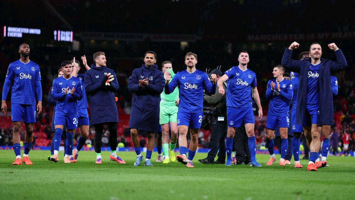 包含赛地聚焦——葡超转会期热度飙升,切尔西刷新队史纪录,话题不断,赛程密集仍需轮换的词条 包含赛地聚焦——葡超转会期热度飙升,切尔西刷新队史纪录,话题不断,赛程密集仍需轮换的词条